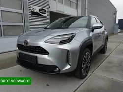 Zilver Nieuw 2025 Toyota Yaris Cross Executive SUV | € 32.950 (Eerlijke prijs)