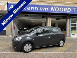 Grijs, metallic lak Gebruikt 2014 Mitsubishi Space Star Inform Hatchback | € 5.449 (Eerlijke prijs)