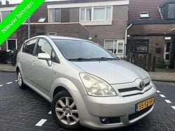 Grijs Gebruikt 2006 Toyota Verso MPV | € 3.499 (Goede deal)