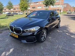 Zwart Gebruikt 2019 BMW 118 Hatchback | € 12.900 (Goede deal)