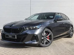 Grijs Nieuw 2025 BMW i5 Comfort Edition Sedan | € 89.567 (Eerlijke prijs)