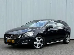 Zwart, metallic lak Gebruikt 2011 Volvo V60 Momentum Stationwagen | € 9.945 (Goede deal)