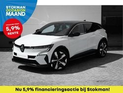 Licht wit met zwart dak metallic Gebruikt 2023 Renault Megane E-Tech Techno Hatchback | € 23.900 (Goede deal)