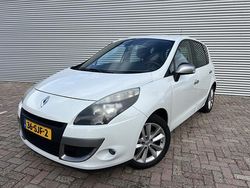 Wit Gebruikt 2011 Renault Scénic III MPV | € 1.948 (Super prijs)