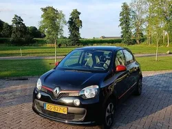 Zwart Gebruikt 2015 Renault Twingo Collection Hatchback | € 6.499 (Eerlijke prijs)