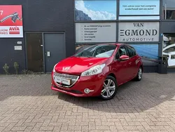 Rood Gebruikt 2013 Peugeot 208 Hatchback | € 4.450 (Goede deal)