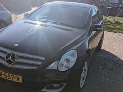 Zwart Gebruikt 2006 Mercedes R350 MPV | € 4.000 (Goede deal)