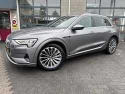 Grijs Gebruikt 2019 Audi e-tron Advanced Plus SUV | € 28.850 (Eerlijke prijs)