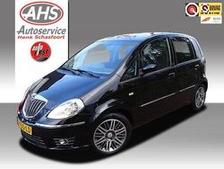 Zwart Gebruikt 2009 Lancia Musa MPV | € 4.950 (Iets duurder)