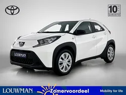 Wit Nieuw 2025 Toyota Aygo Play Hatchback | € 19.750 (Goede deal)