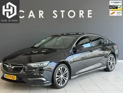 Zwart, metallic lak Gebruikt 2019 Opel Insignia Executive Hatchback | € 14.500 (Eerlijke prijs)