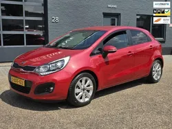 Rood Gebruikt 2014 Kia Rio FIFA World Cup Edition Hatchback | € 6.950 (Goede deal)