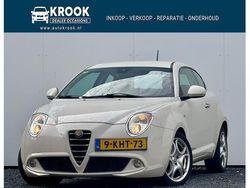 Wit (metallic) Gebruikt 2013 Alfa Romeo MiTo Distinctive Hatchback | € 2.900 (Eerlijke prijs)