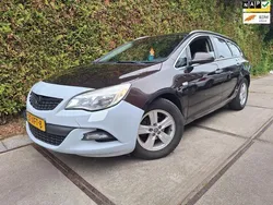 Bruin Gebruikt 2012 Opel Astra Cosmo Stationwagen | € 1.900 (Super prijs)