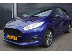 Blauw Gebruikt 2017 Ford Fiesta ST-Line Hatchback | € 10.450 (Eerlijke prijs)