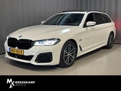 Wit Gebruikt 2022 BMW 530 Executive Stationwagen | € 39.950 (Eerlijke prijs)