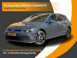 Grijs, metallic lak Gebruikt 2021 VW Golf VIII Sportline Hatchback | € 25.650 (Eerlijke prijs)