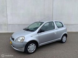 Zilver Gebruikt 1999 Toyota Yaris Hatchback | € 1.150 (Eerlijke prijs)