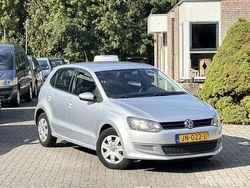 Grijs Gebruikt 2011 VW Polo Hatchback | € 4.450 (Goede deal)