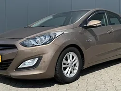Bruin Gebruikt 2012 Hyundai i30 Hatchback | € 6.495 (Eerlijke prijs)