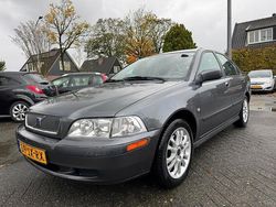 Grijs Gebruikt 2002 Volvo S40 Sedan | € 1.899 (Goede deal)