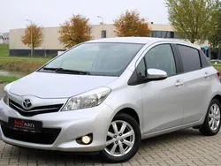 Grijs Gebruikt 2013 Toyota Yaris Comfort Hatchback | € 7.499 (Eerlijke prijs)