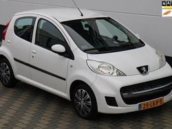 Wit Gebruikt 2010 Peugeot 107 Urban Move Hatchback | € 3.995 (Eerlijke prijs)