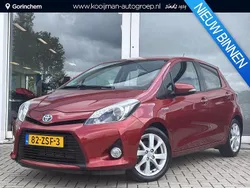 Rood Gebruikt 2013 Toyota Yaris Hybrid Hatchback | € 10.950 (Duur)