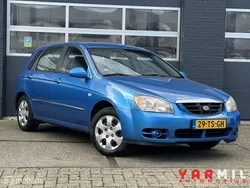 Blauw Gebruikt 2007 Kia Cerato Hatchback | € 4.699 (Iets duurder)