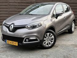 Grijs Gebruikt 2015 Renault Captur Dynamique SUV | € 8.450 (Goede deal)
