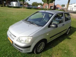 Grijs, metallic lak Gebruikt 2005 Hyundai Getz Hatchback | € 998 (Eerlijke prijs)