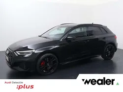 Zwart, metallic lak Gebruikt 2021 Audi A3 Sportback e-tron Competition Sedan | € 29.840 (Goede deal)