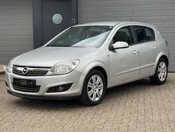 Zilver Gebruikt 2010 Opel Astra Cosmo Hatchback | € 1.450 (Super prijs)