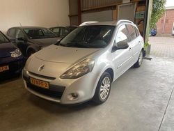 Grijs Gebruikt 2010 Renault Clio GrandTour Collection Stationwagen | € 1.299 (Goede deal)