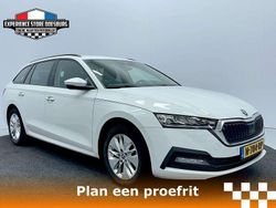 Wit Gebruikt 2022 Skoda Octavia Business Line Stationwagen | € 20.000 (Goede deal)