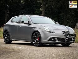 Grijs Gebruikt 2015 Alfa Romeo Giulietta Quadrifoglio Verde Hatchback | € 16.899 (Goede deal)