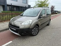 Bruin Gebruikt 2013 Peugeot Partner Tepee Family MPV | € 9.250 (Super prijs)