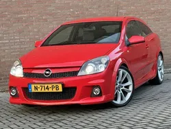 Rood Gebruikt 2009 Opel Astra GTC OPC Hatchback | € 9.995