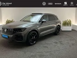 Metallic quartzite grey (3m3m) Gebruikt 2021 VW Touareg R SUV | € 59.900 (Eerlijke prijs)
