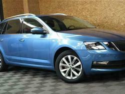 Blauw Gebruikt 2018 Skoda Octavia Ambition Stationwagen | € 14.990 (Eerlijke prijs)