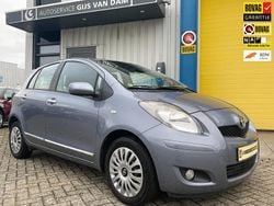 Blauw Gebruikt 2011 Toyota Yaris Hatchback | € 5.995 (Eerlijke prijs)