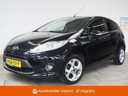 Zwart, metallic lak Gebruikt 2010 Ford Fiesta Titanium Hatchback | € 6.445 (Iets duurder)