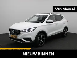 Wit Gebruikt 2021 MG ZS Luxury Sedan | € 15.900 (Eerlijke prijs)