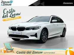 Wit Gebruikt 2020 BMW 330e Executive Stationwagen | € 28.740 (Eerlijke prijs)