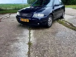 Gebruikt 2001 Audi A3 Attraction Sedan | € 1.999