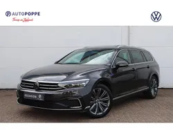 Grijs Gebruikt 2023 VW Passat Business Stationwagen | € 36.950 (Duur)