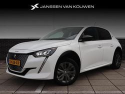 Wit Gebruikt 2023 Peugeot e-208 Allure Hatchback | € 19.445 (Eerlijke prijs)