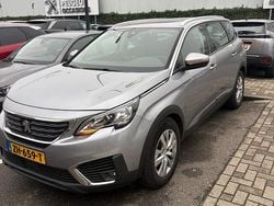 Grijs Gebruikt 2019 Peugeot 5008 SUV | € 17.440 (Goede deal)