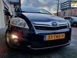 Zwart, metallic lak Gebruikt 2012 Toyota Auris Hybrid Hatchback | € 4.500 (Super prijs)