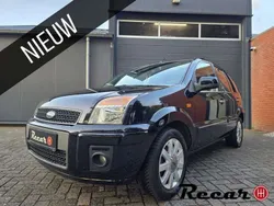 Zwart, metallic lak Gebruikt 2012 Ford Fusion Style MPV | € 3.495 (Eerlijke prijs)